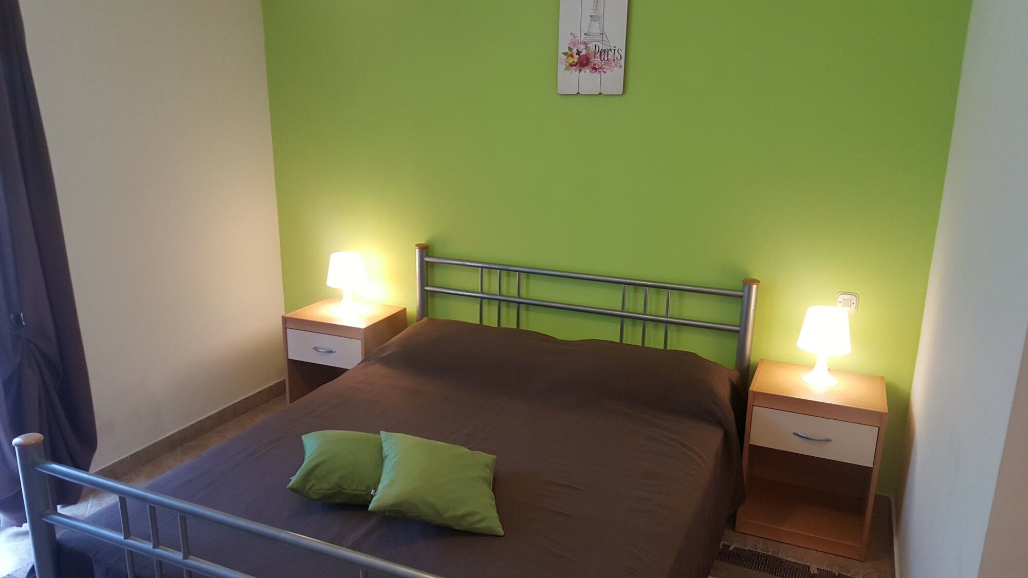 Martina Guest House ポレッチ エクステリア 写真
